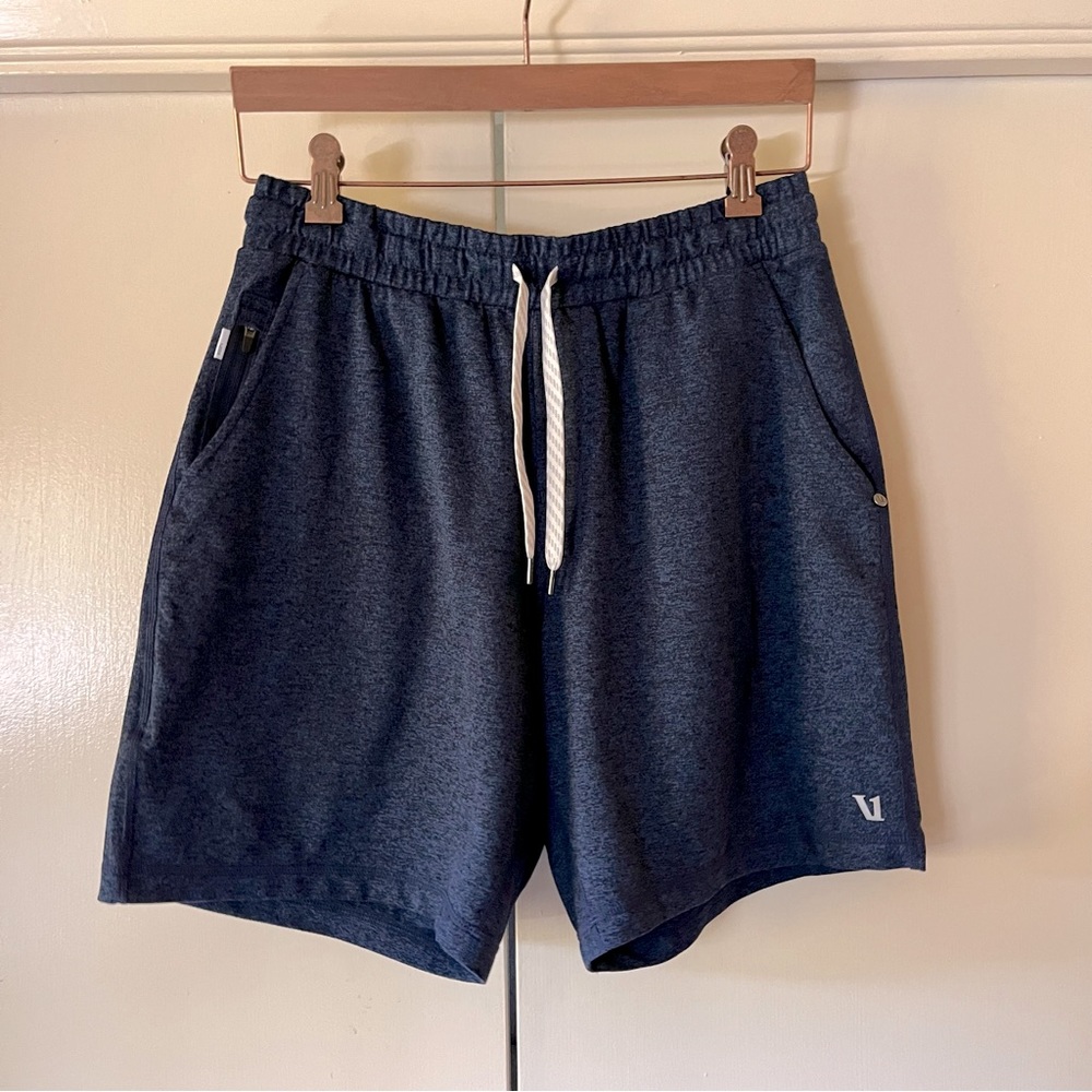 Vuori Ponto Short - Size M (EUC)